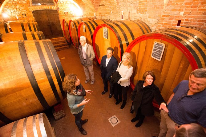 Barolo & Barbaresco Wine Tour With a Sommelier