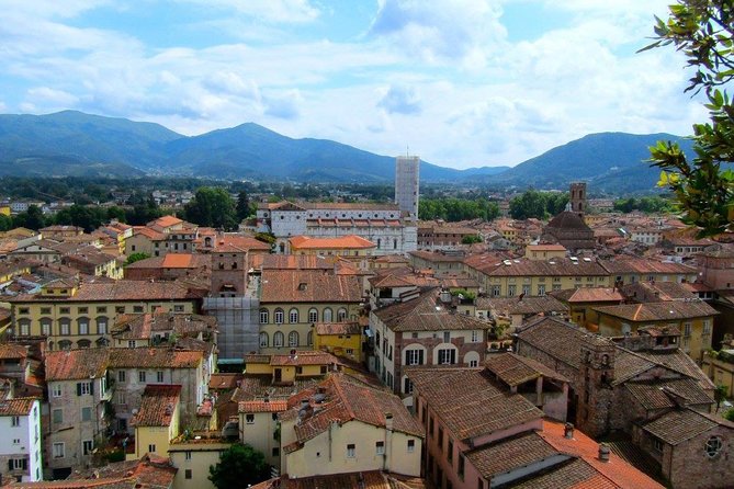 Discover Lucca’s Secrets on a Guided Walking Tour