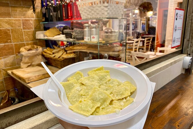 Florence Food Tour: Home-Made Pasta, Truffle, Cantucci, Olive Oil, Gelato
