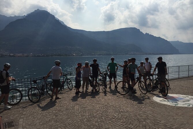 Group Bike Tour: Onno & Ghisallino (E-Bikes and Road Bikes)