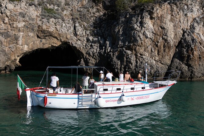 Mini Cruise at the Blue Grotto