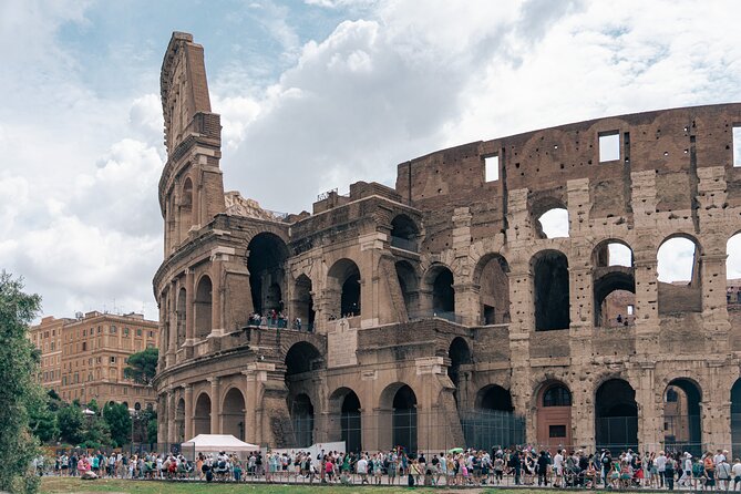 Rome: Skip-the-line Colosseum, Roman Forum & Palatine Hill Tour