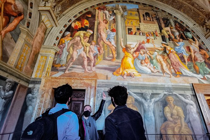 Skip the Line Group Vatican Museum, Sistine Chapel & St. Peter B