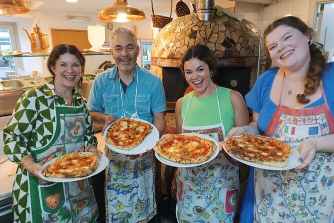 Small Group Naples Pizza Making Class With Drink Included