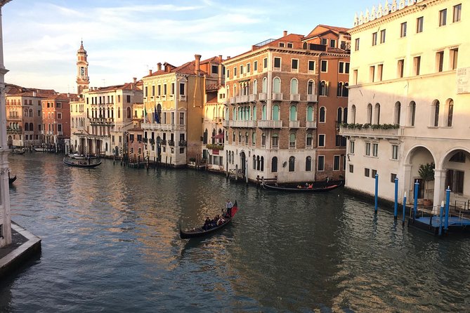 Venice: Secret Walking Tour With Venetian Guide