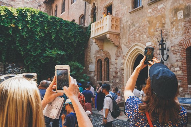 Verona Highlights Walking Tour in Small-group - Tour Overview