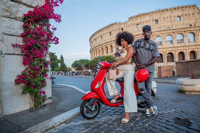 Vespa Scooter Tour in Rome With Professional Photographer