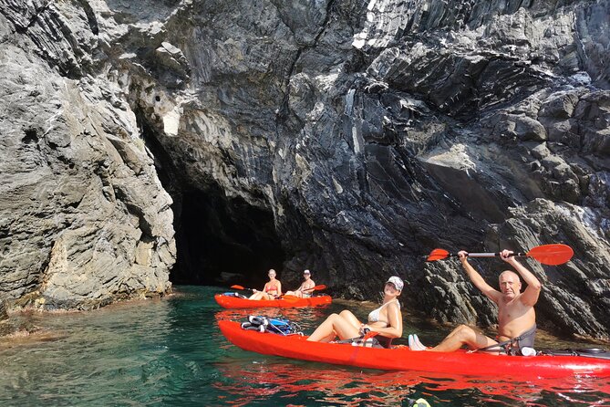 Kayak Tour From Monterosso to Vernazza - Scenic Route Details