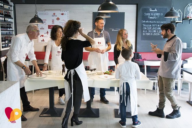 Last Lap! 1h Pizza Class in Rome - Additional Information
