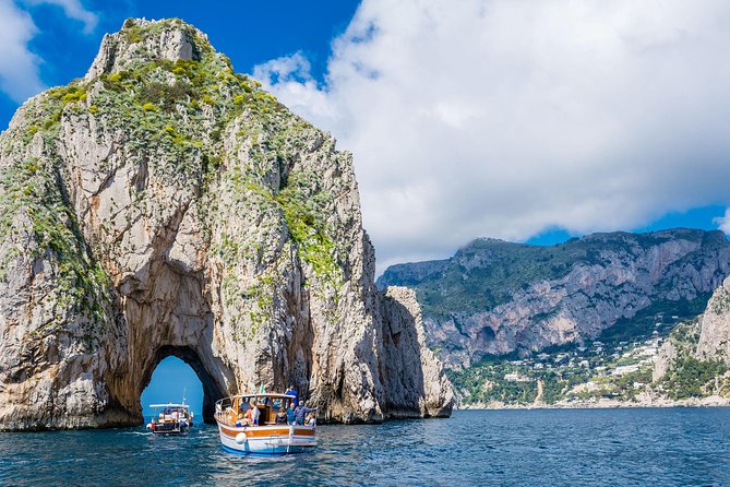 Li Galli Islands and Capri Small Group Boat Tour From Amalfi - Inclusions and Exclusions