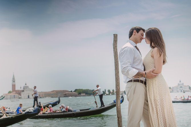 Private Photo Shoot in Venice With Gondola Ride - Booking Details