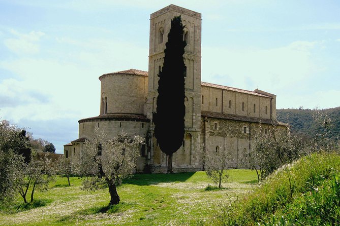 Small-Group Brunello Di Montalcino Wine-Tasting Trip From Siena - Tour Itinerary