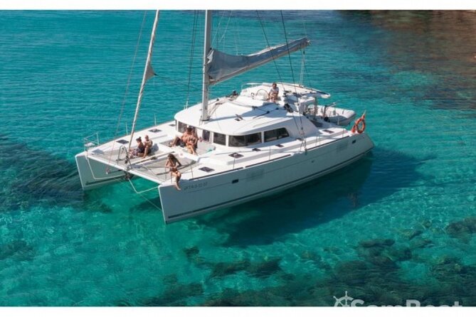 A Full-Day Maddalena Catamaran Tour, With Lunch  - Sardinia - Lunch Experience
