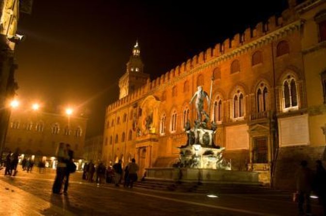 Historical Tour of Bologna - Immersive Cultural Experience