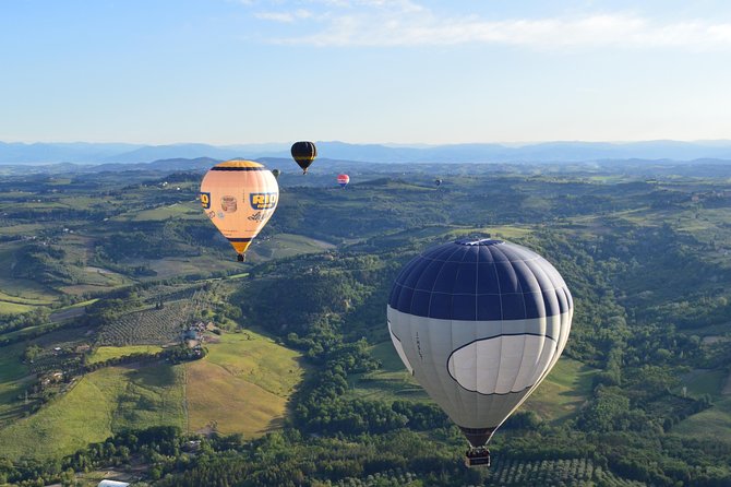 Hot Air Balloon Flight Over Tuscany From Siena - Group Size and Flight Capacity