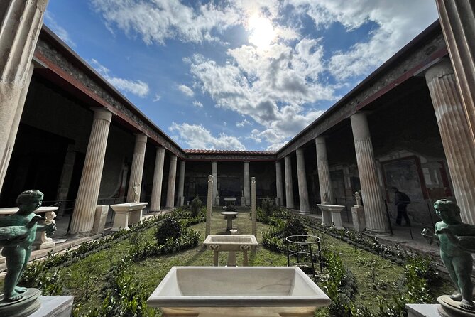 Pompeii VIP: Guided Tour With Your Archaeologist in a Small Group - Positive Feedback on Guides