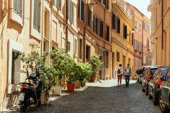 PRIVATE TOUR: Highlights & Hidden Gems of Rome Drink Included - Hidden Gems & Local Delights