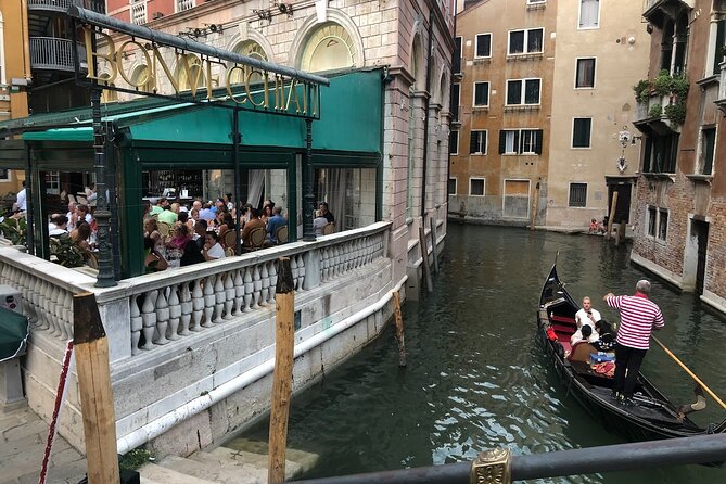 Venice Walking Food Tour With Secret Food Tours - Tour Guides