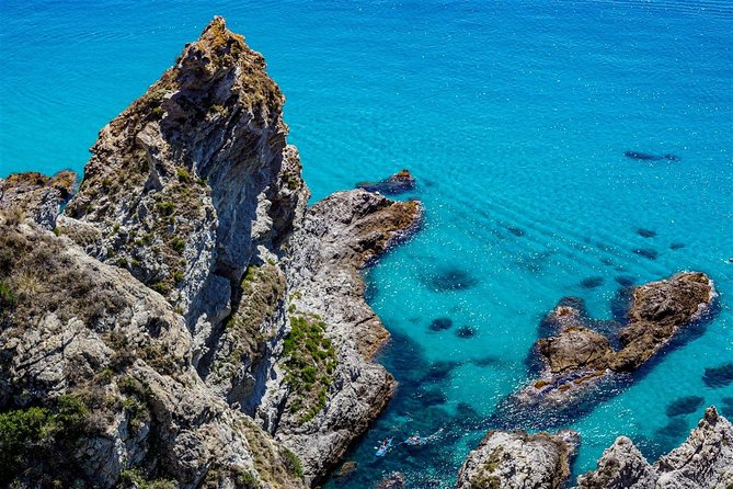 By Boat Between the Sea and the Most Beautiful Beaches! Capo Vaticano - Tropea - Briatico - Participant Requirements