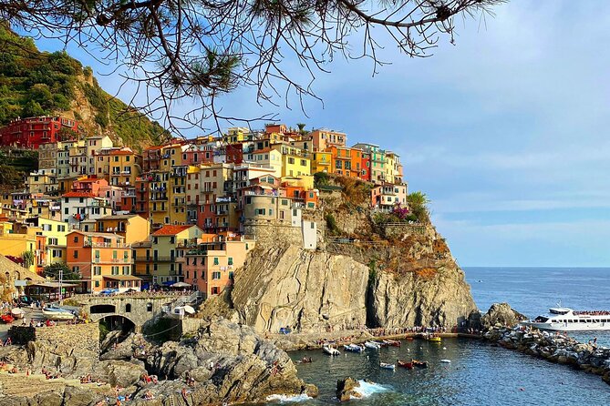 Relaxing Boat Tour With Aperitif in Cinque Terre - Support & Assistance