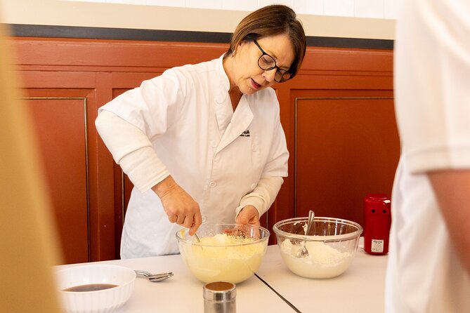 Rome Cooking Class: Fettuccine & Tiramisu Lovers Workshop - Beverage Pairing and Farewell
