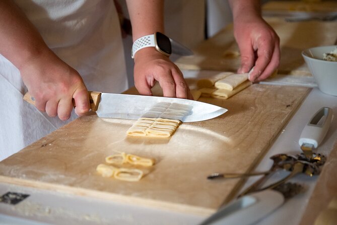 Rome: Fettuccine Pasta Class With Chef in the Heart of Trastevere - Class Itinerary