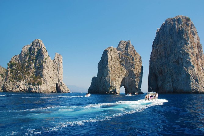 Small Group Boat Tour to Sorrento Coast, Capri & Blue Grotto - Customer Feedback