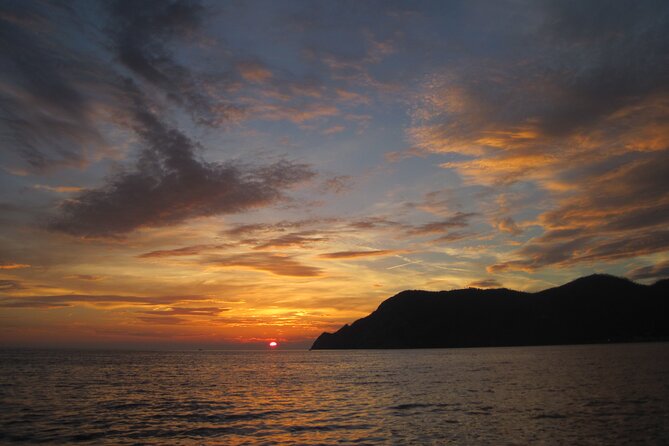 Cinque Terre Sunset Boat Tour Experience - Meeting and Logistics Information