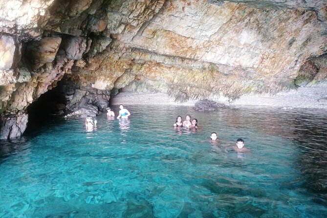 Polignano a Mare: Boat Tour of the Caves - Small Group - Customer Ratings and Reviews