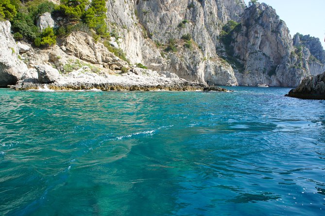Small Group Capri Full Day Boat Tour From Positano With Drinks - Important Directions to Consider
