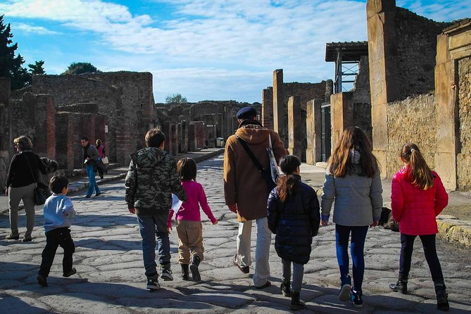 Private Tour: Pompeii Tour With Family Tour Option - Family-Friendly Experiences and Activities
