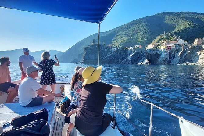 Sunset Cinque Terre Boat Tour With a Traditional Ligurian Gozzo From Monterosso - Boat Description