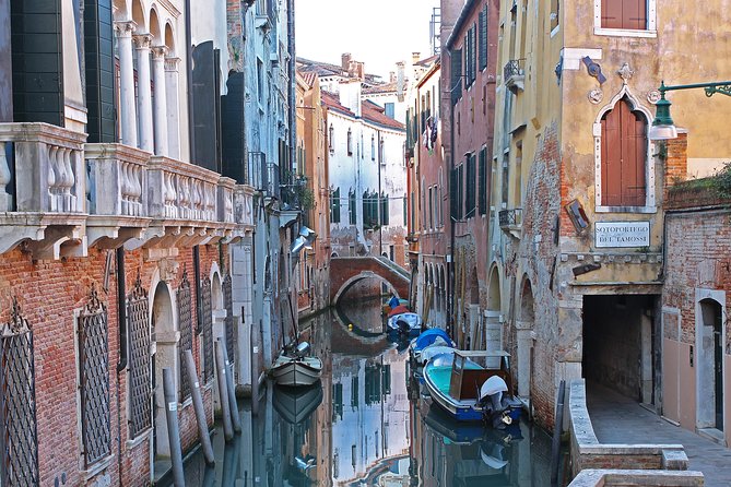 Venice: Secret Walking Tour With Venetian Guide - Types of Tours Offered in Venice