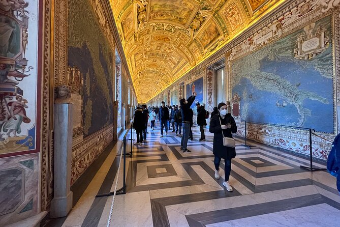 Skip the Line: Vatican Museum, Sistine Chapel & Raphael Rooms Basilica Access - Enriching Visitor Experiences