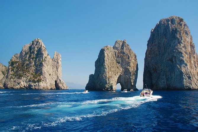 Capri Boat and Walking - Just The Basics