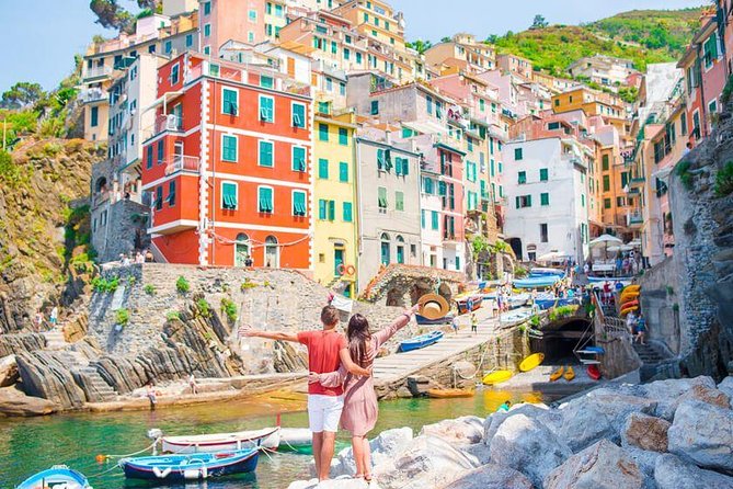Cinque Terre Tour in Small Group From Pisa - Just The Basics