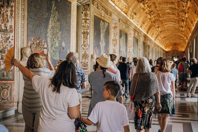 Early Vatican Museums Tour: The Best of the Sistine Chapel - Just The Basics