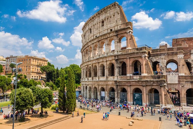 Fast Track: Colosseum, Palatine Hill and Roman Forum Tour - Just The Basics