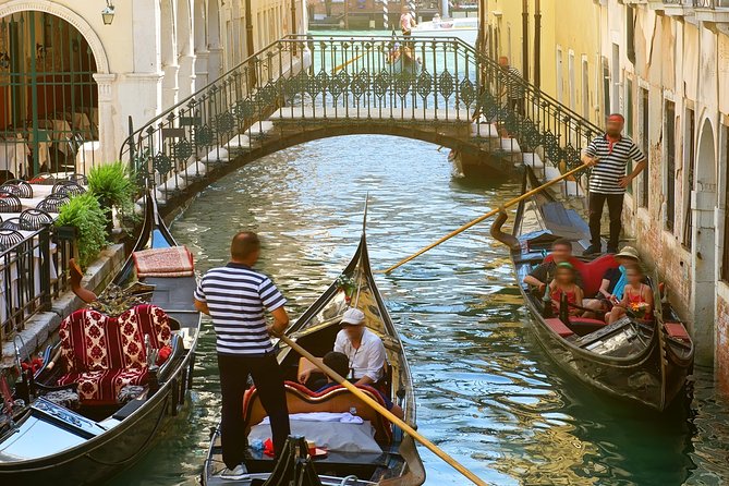 Venice Full-Day Tour From Lake Garda - Just The Basics