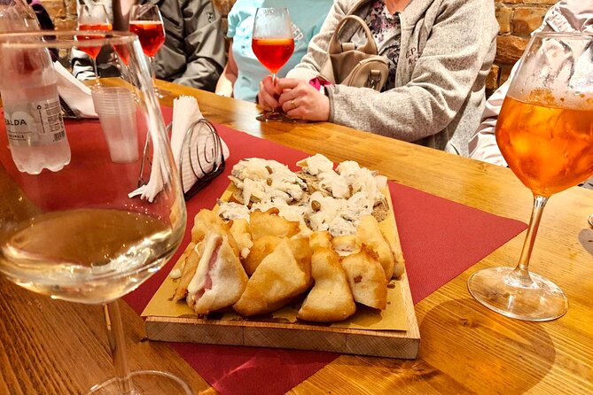 Venice: Jewish Ghetto & Cannaregio Area Food Tour: Pasta Wine Gelato and More! - Just The Basics