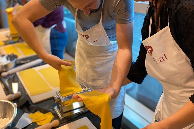 1 Hour Pasta Making Class in Rome