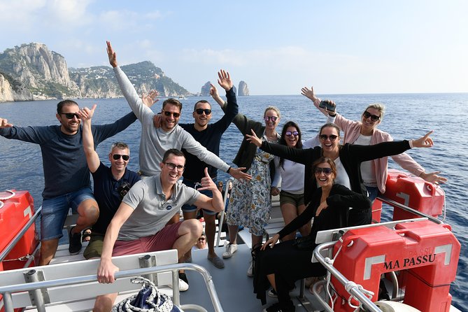 Capri Boat and Land Tour From Sorrento With Limoncello Tasting
