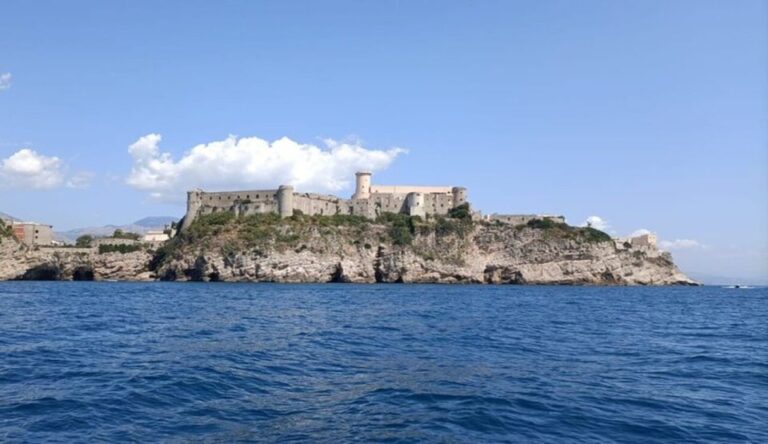Gaeta: Vip Private Tour Riviera Di Ulisse to Sperlonga