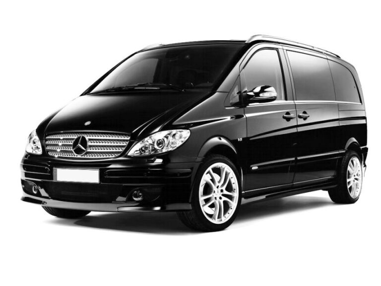 Luxury Private Transfer Between Siena and Genoa