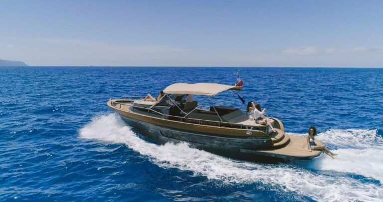 Naples: Luxury Capri Boat Trip