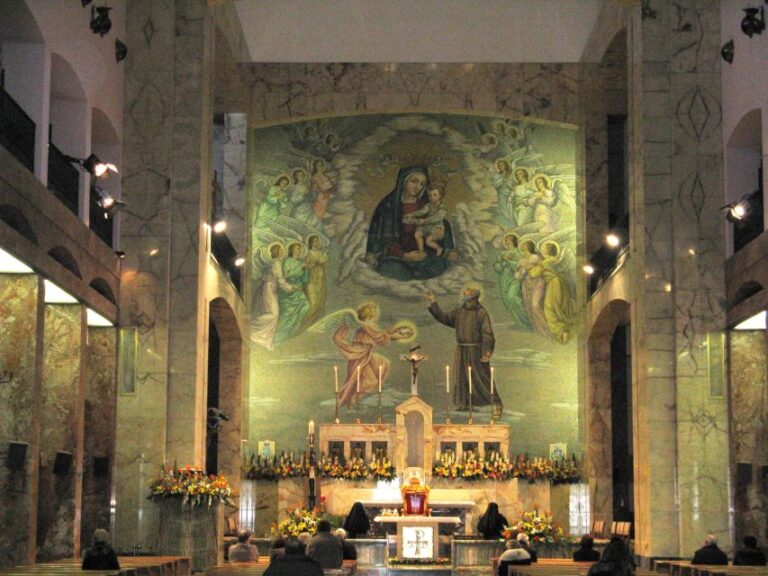 Padre Pios Shrine in San Giovanni Rotondo Private Tour