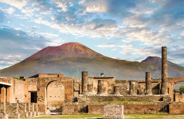 Pompeii and the Amalfi Coast Private Car Trip From Rome