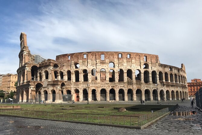Skip the Line Walking Tour of the Colosseum, Roman Forum and Palatine Hill