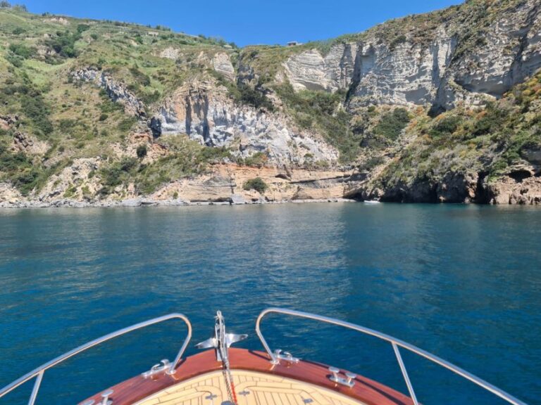 Sorrento/Positano: Capri Island RIB Boat Tour With Drinks