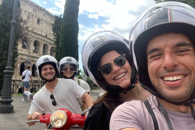 Vespa Tour of Rome With Francesco (Check Driving Requirements)